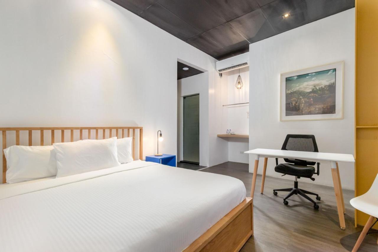 Draper Hotel Makati Makati City Zewnętrze zdjęcie